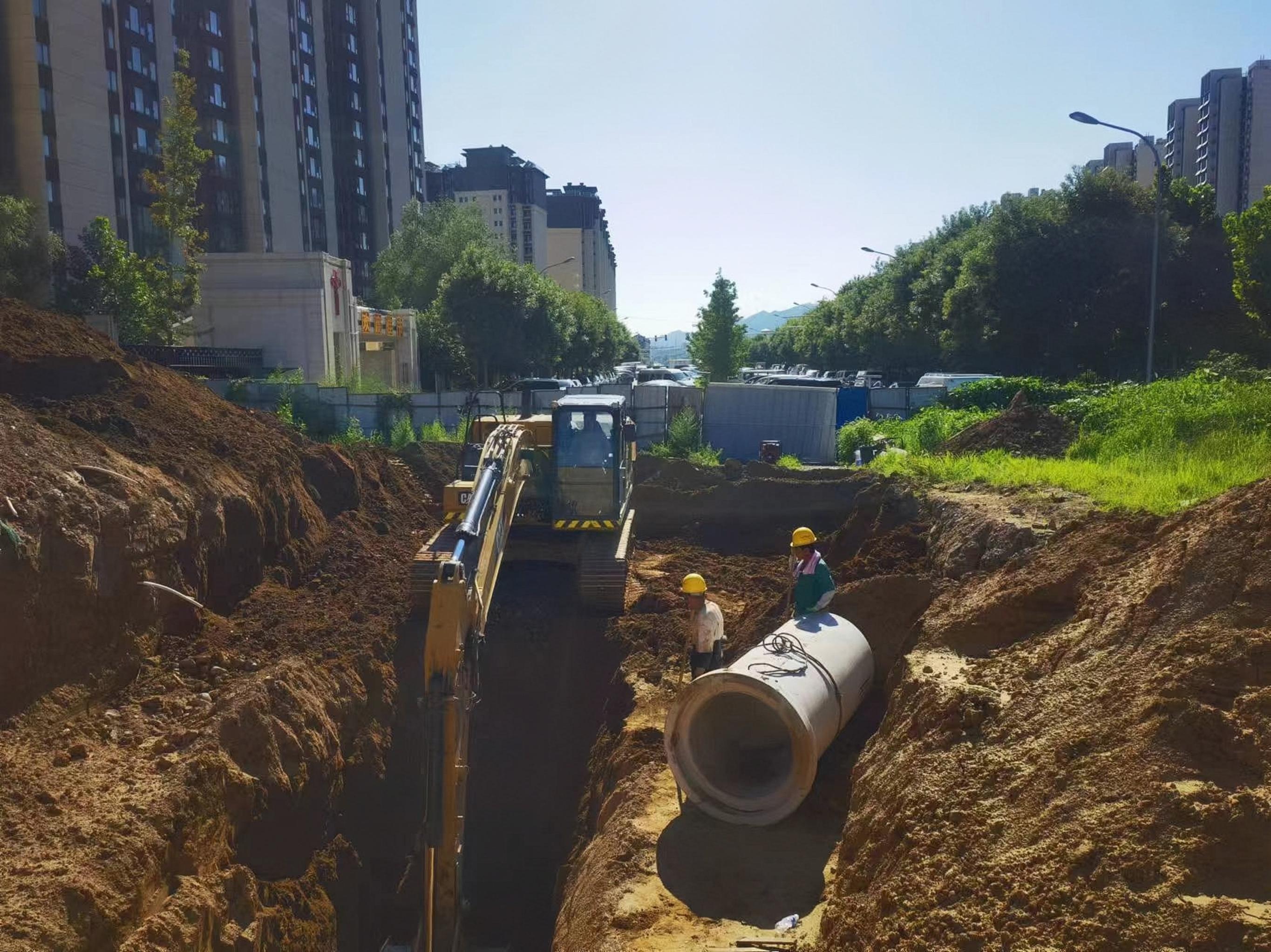 北宮鎮北部住宅小區新建管線施工中.